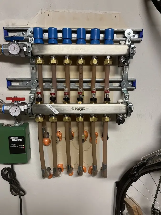 Plumber performing Leak Detection at a residential property in Bonita