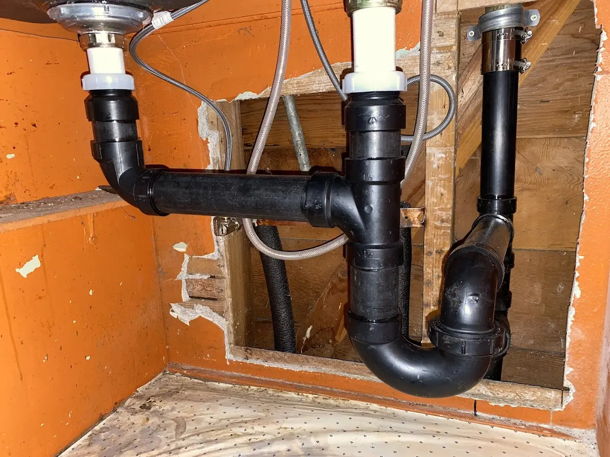 Professional Pipe Bursting equipment and tools on the job in Bonita